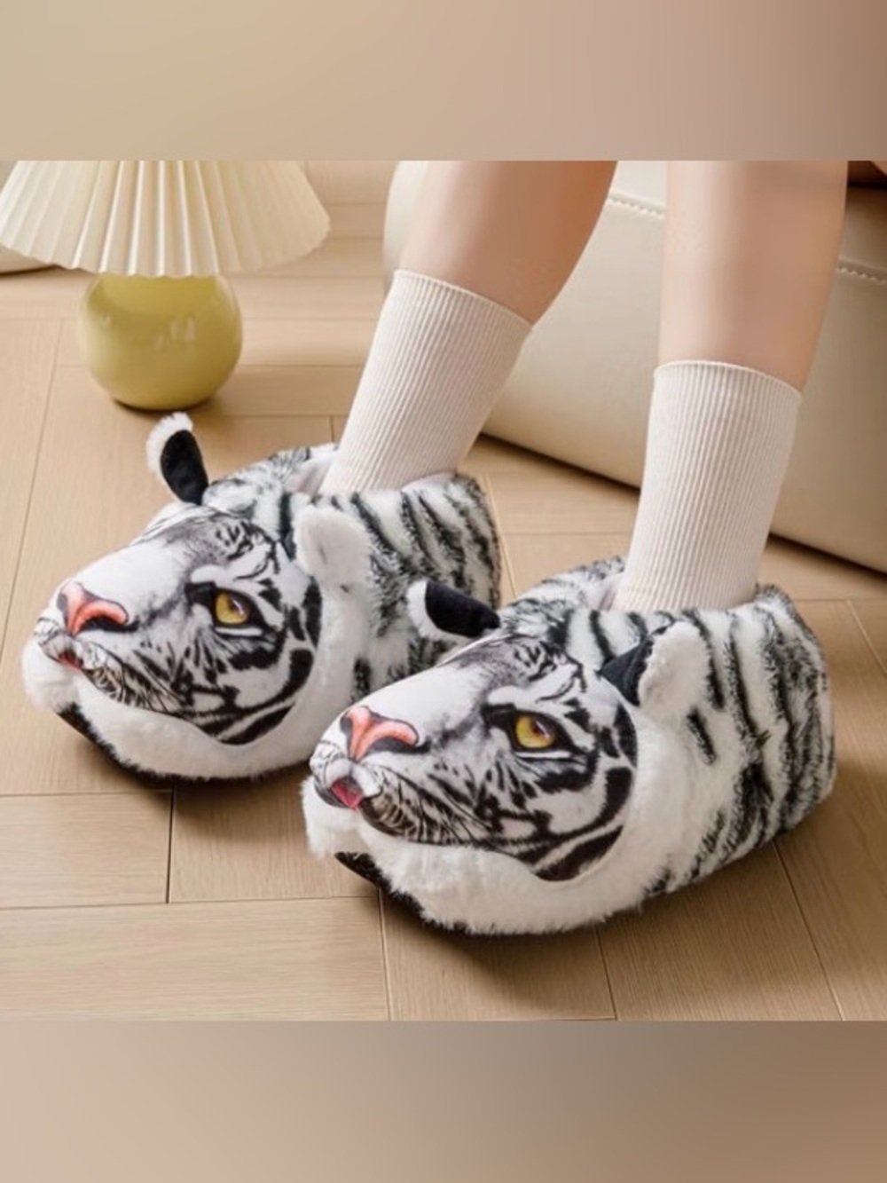 White Tiger super Plush Slippers Novelty Size 10